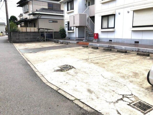 18/19 駐車場