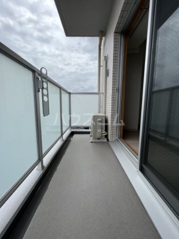 20/30 バルコニー