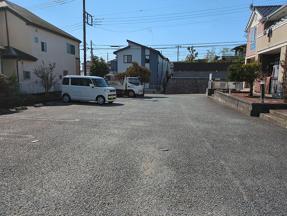 2/4 駐車場