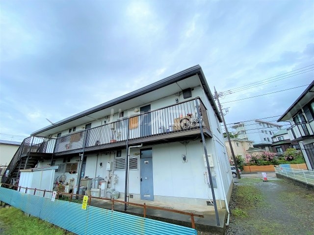 27/30 エントランス