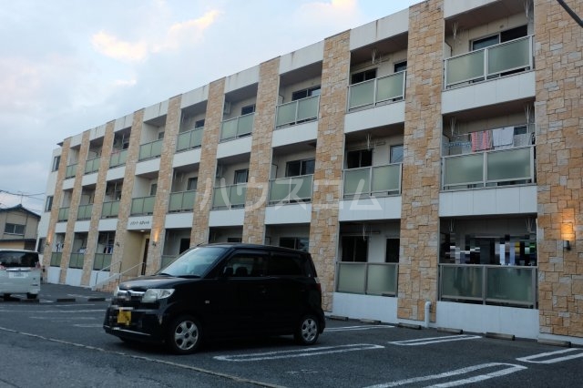20/28 駐車場