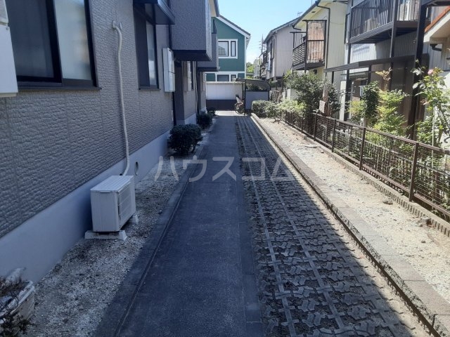 21/30 エントランス