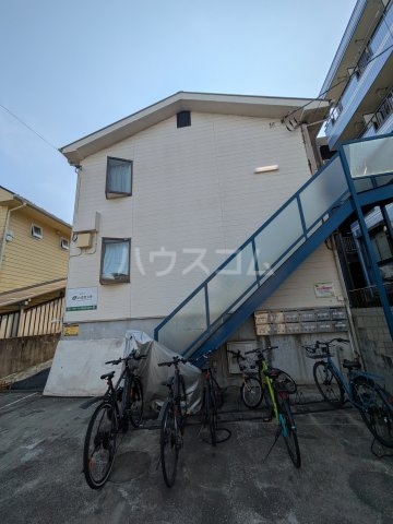 21/30 エントランス