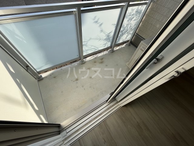 23/30 バルコニー