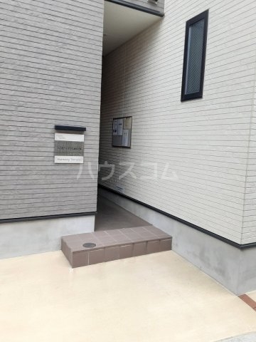 21/27 エントランス