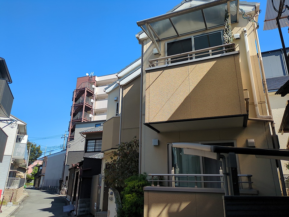 2/30 外観