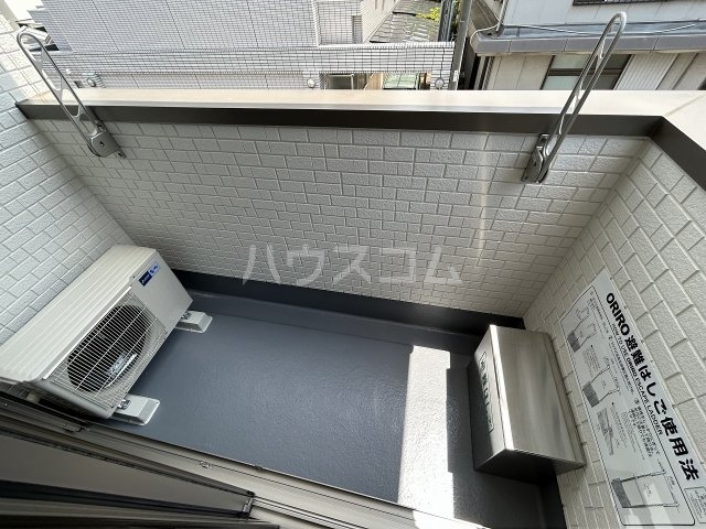 19/30 バルコニー