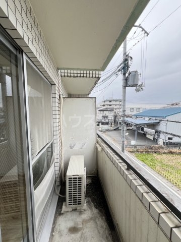 18/28 バルコニー