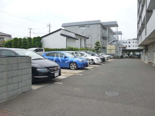 14/15 駐車場