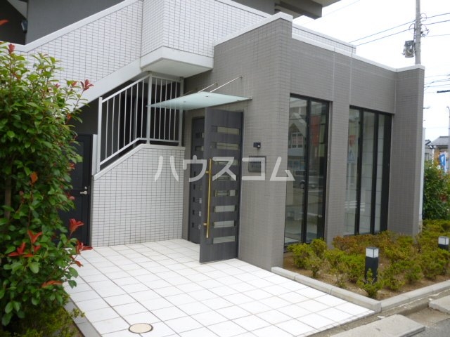 15/17 エントランス