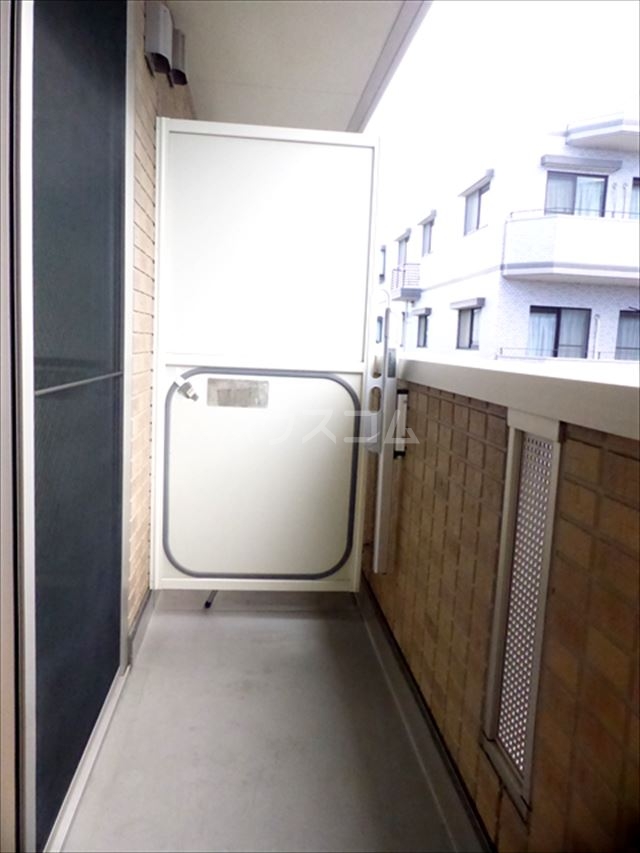 20/30 バルコニー