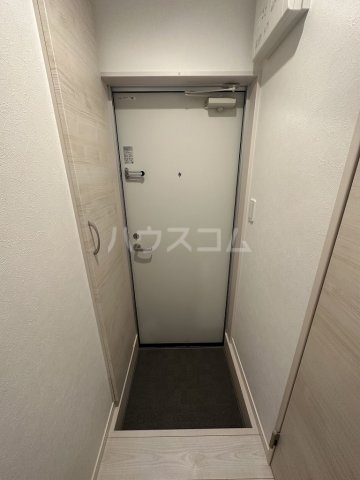 13/29 玄関