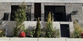 2/2 エントランス