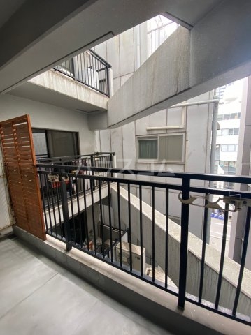 14/27 バルコニー