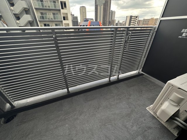 25/30 バルコニー