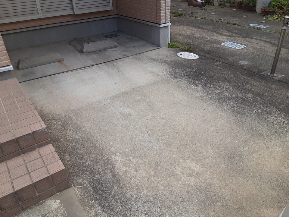 25/30 駐車場
