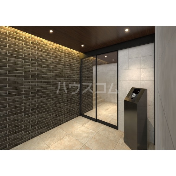 23/24 エントランス