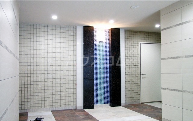 14/23 エントランス