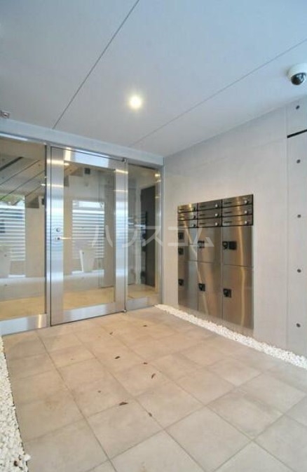 2/3 エントランス