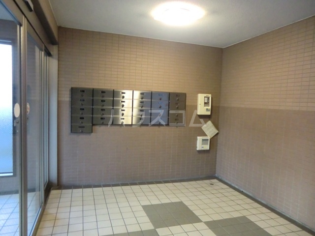 20/25 エントランス