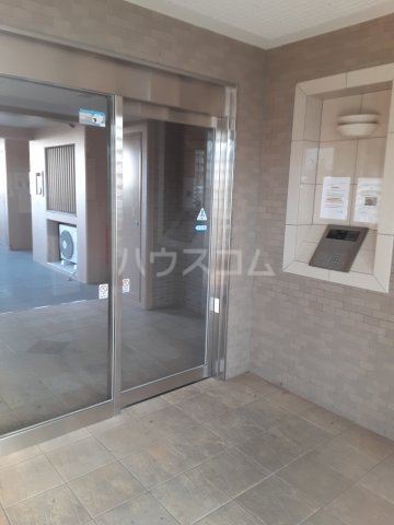 2/5 エントランス