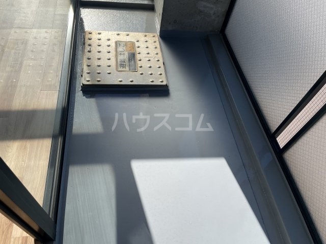 19/30 バルコニー