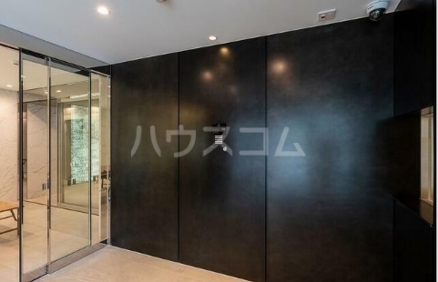 16/26 エントランス