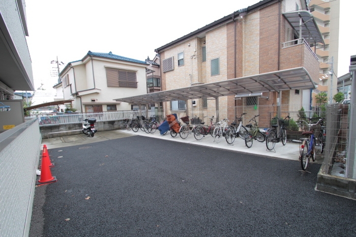 15/15 駐車場