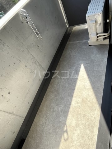 17/28 バルコニー