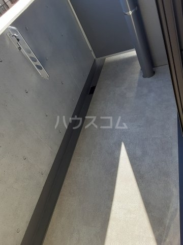 16/27 バルコニー