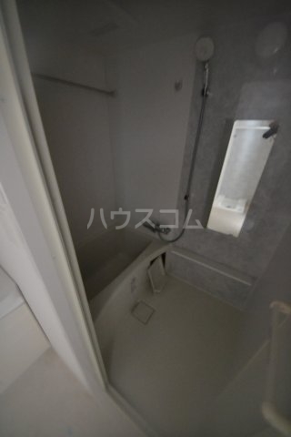 13/30 浴室