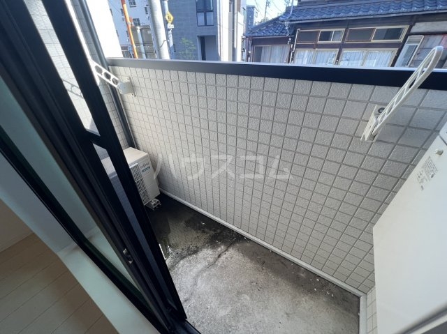 18/24 バルコニー