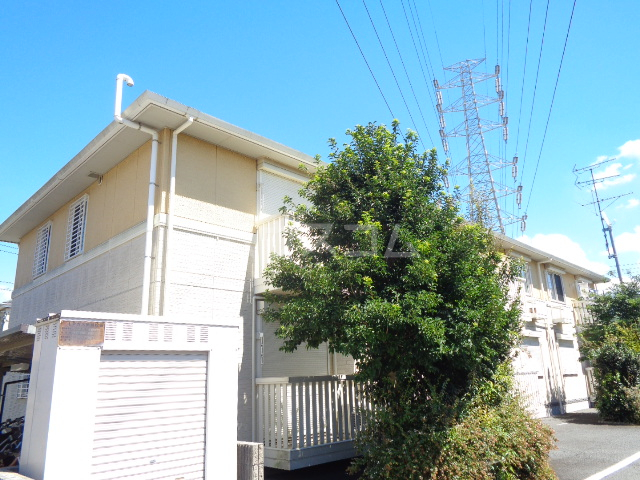 28/30 エントランス