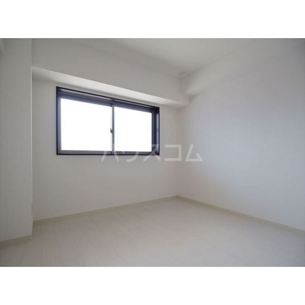 23/30 エントランス