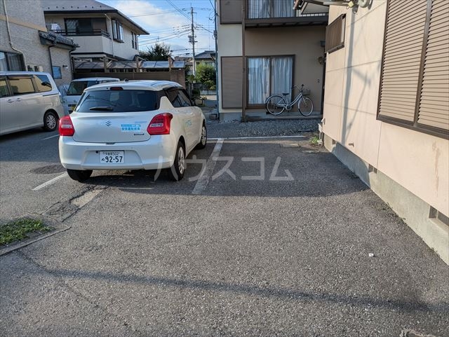 22/30 駐車場