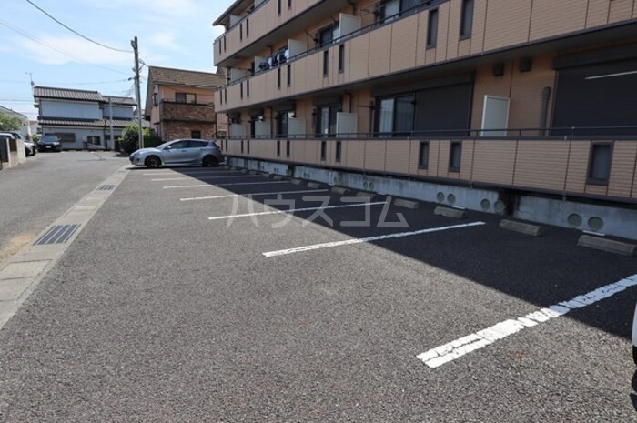 20/22 駐車場