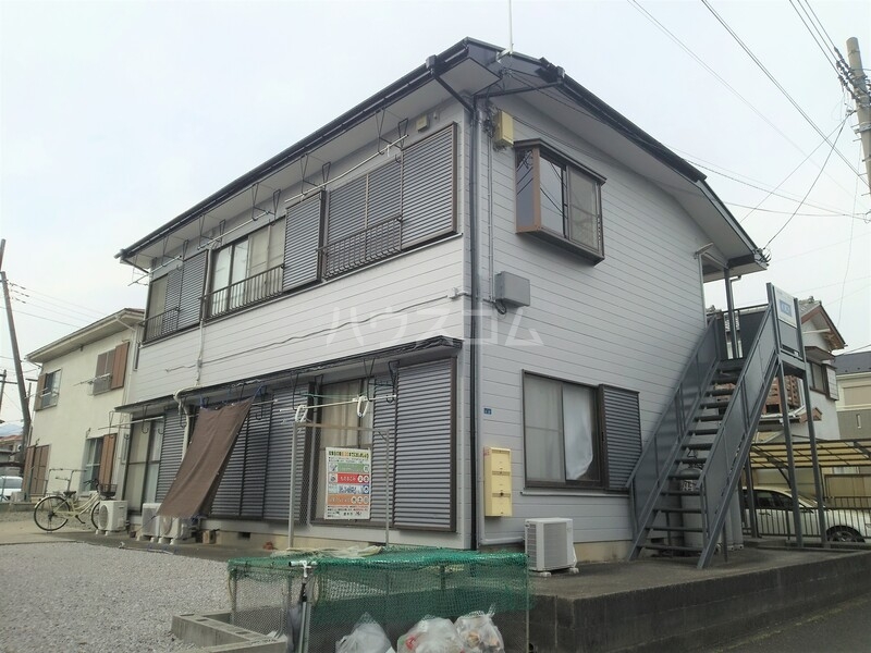 16/20 エントランス