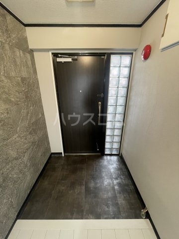 13/30 玄関