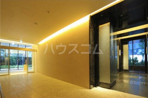 15/25 エントランス