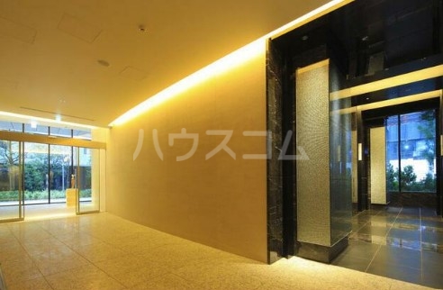 13/23 エントランス