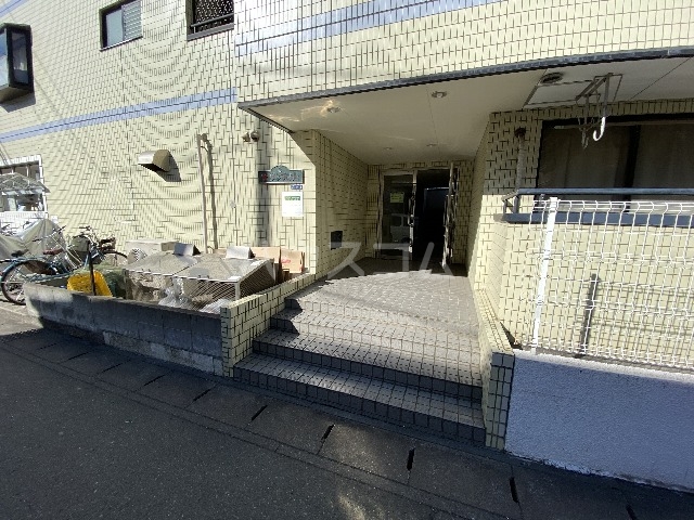 2/10 エントランス