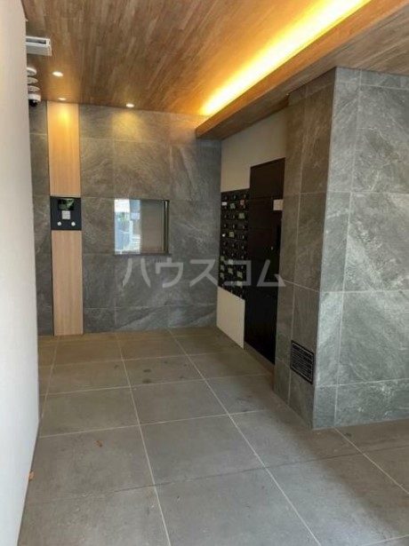 14/24 エントランス