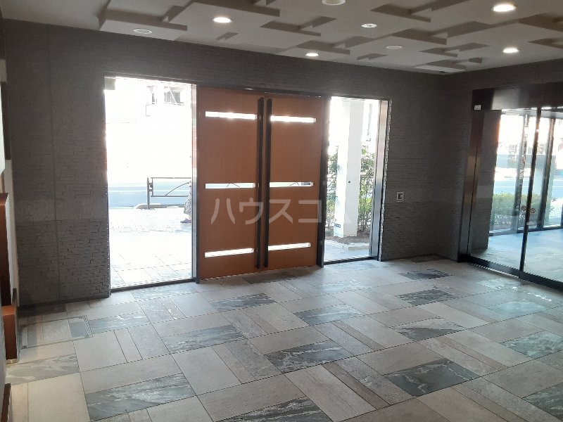 29/30 エントランス