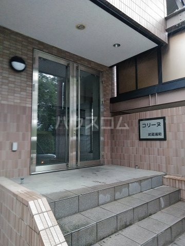 2/4 エントランス