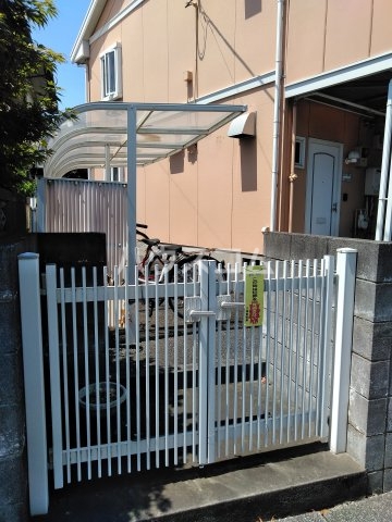 18/19 エントランス