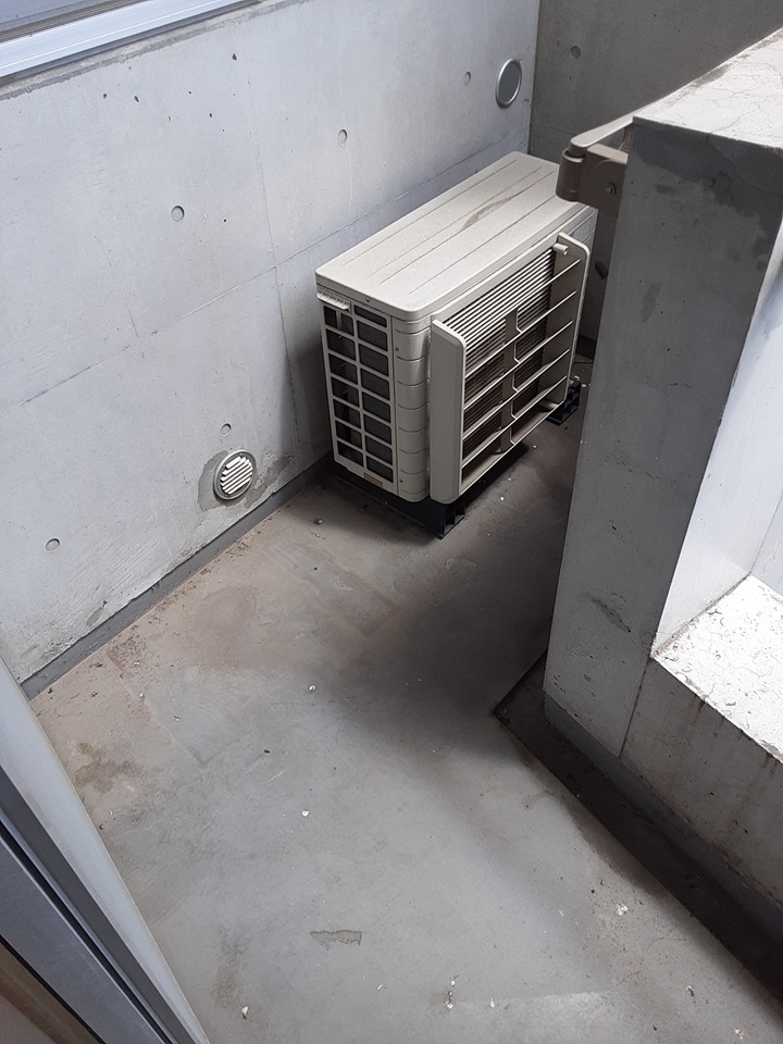 13/27 バルコニー