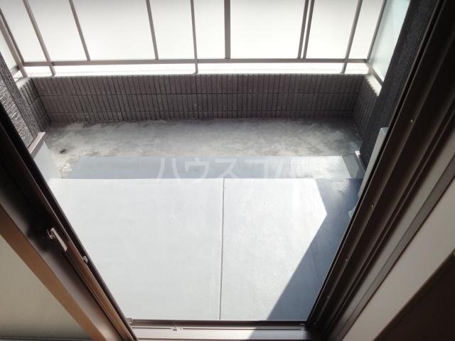 17/28 バルコニー