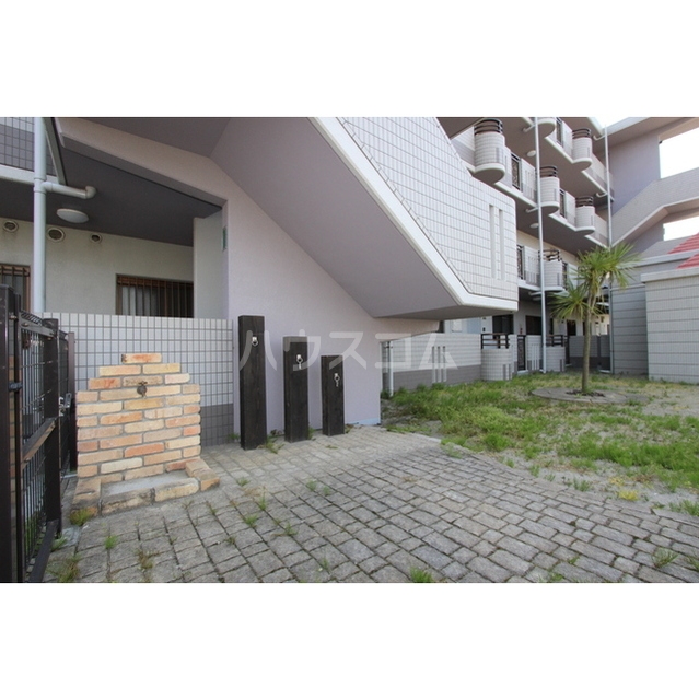 2/8 エントランス