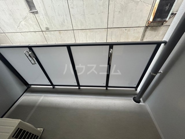 16/27 バルコニー