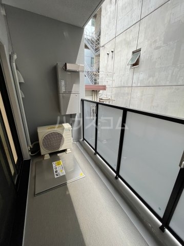 15/27 バルコニー